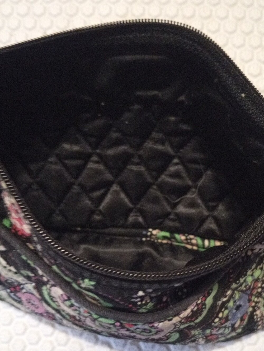 Vera Bradley Black Quilted Paisley Crossbody with Multicolor Accents#adjustable - Picture 6 of 9
